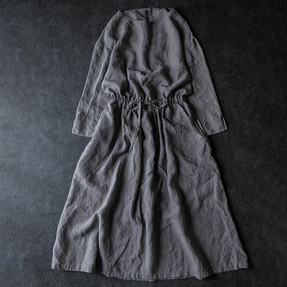 洗いこまれたベルギーリネン40番手で作成したワンピース